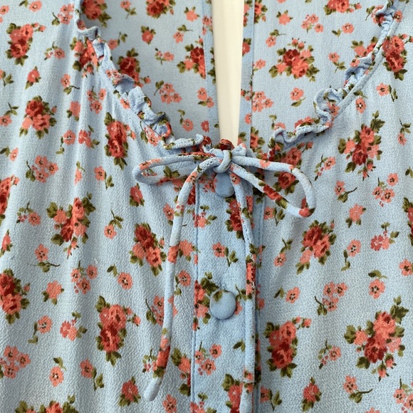 Reformation Page Mini Dress in Petunia Blue w Roses, Puff Sleeves, Split Back - Picture 8 of 14